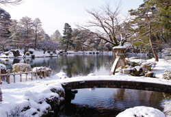 冬の絶景・東尋坊と兼六園、古都金沢のお正月　３日間