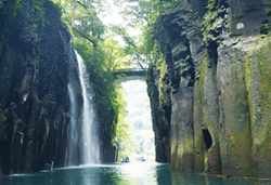 神話とパワースポットの高千穂・霧島 九州名湯 4日間