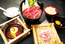 栃木ブランド牛すき鍋食べ放題！VS旬の大粒いちご２種類食べ放題！
